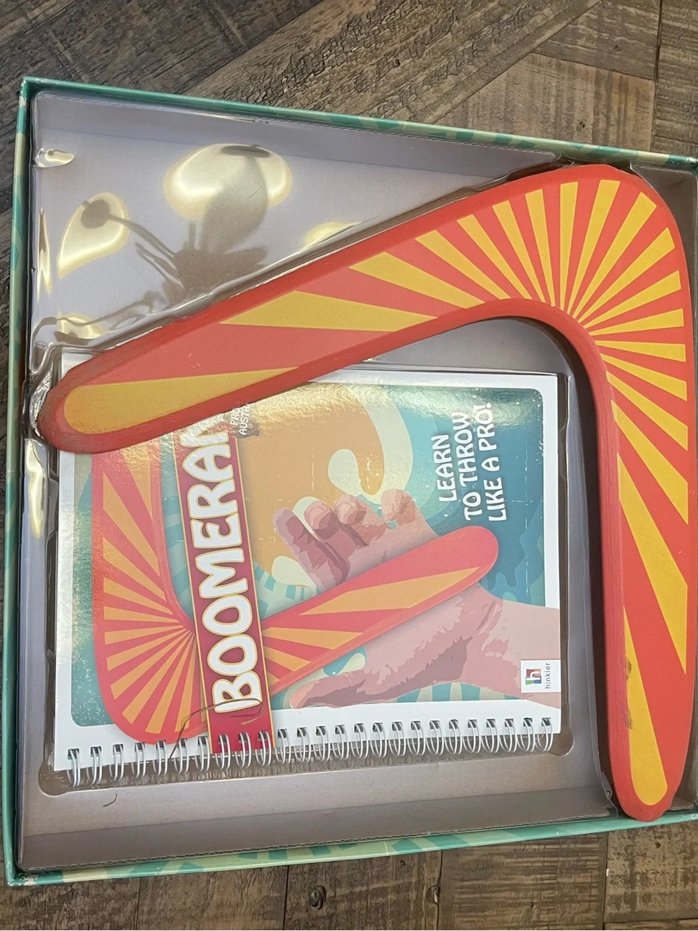 Boomerang Learn to Throw Like a Pro - Teal & Red Box